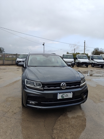 VOLKSWAGEN Tiguan 1.6 tdi sport 115cv R-line Auto