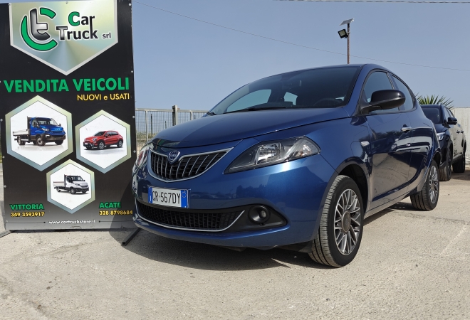 Ypsilon 1.0 FireFly 5 porte S&S Hybrid Auto