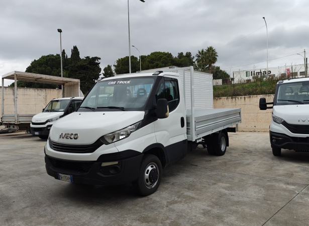 Iveco Daily 35C14 cambio automatico, cassone fisso Veicoli Commerciali